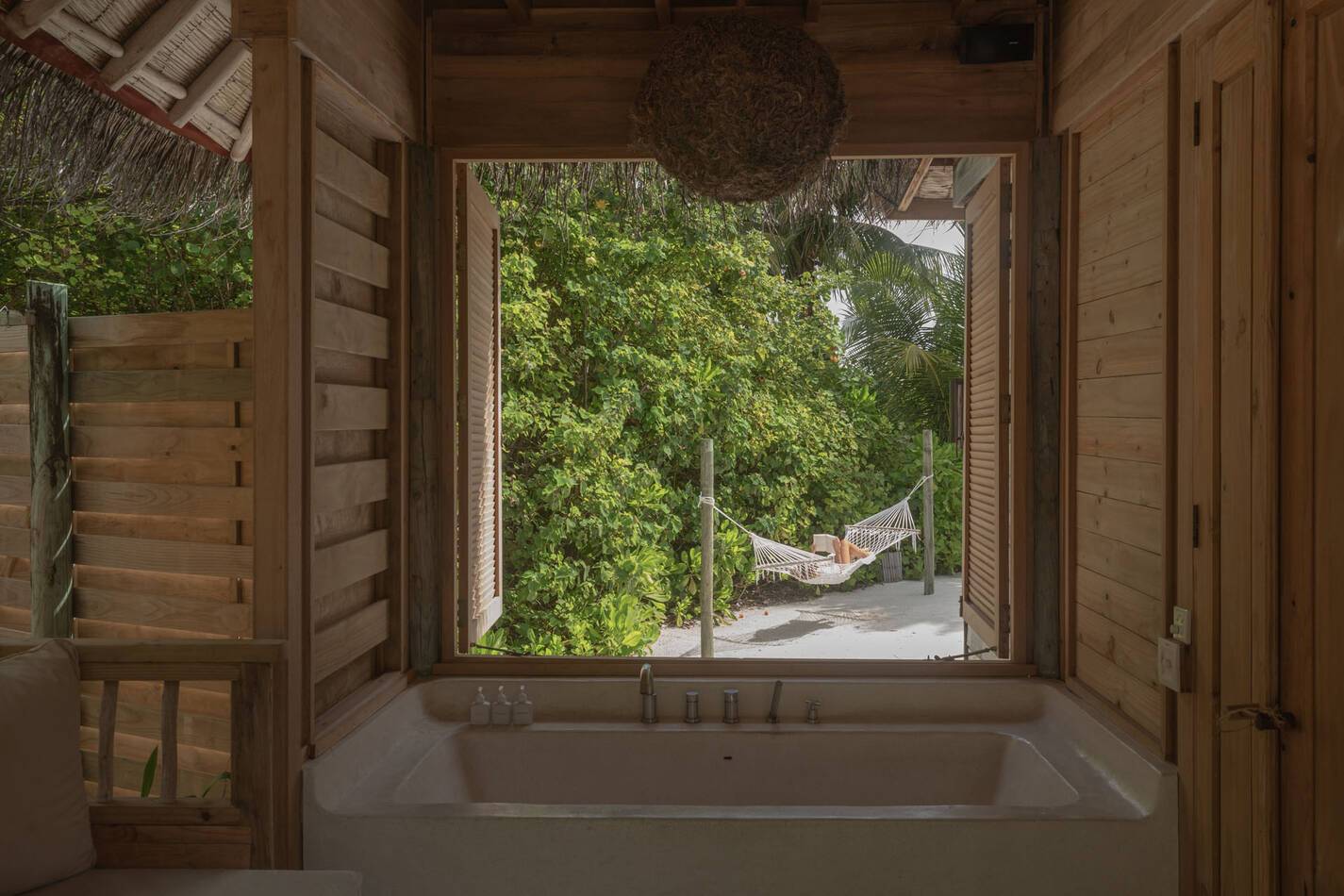 Six Senses  Laamu Family  Beach Villa Salle De Bain